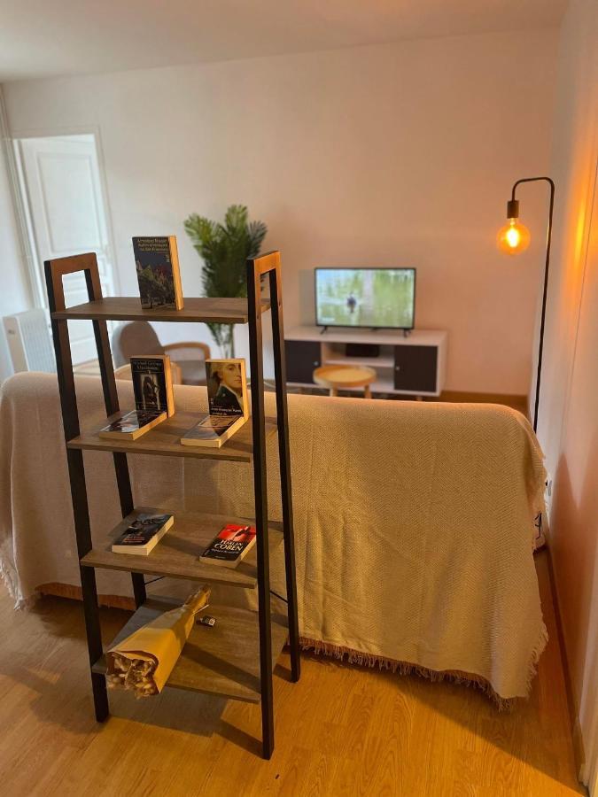 Appartement Chloe Du Lac Montferrat  Esterno foto