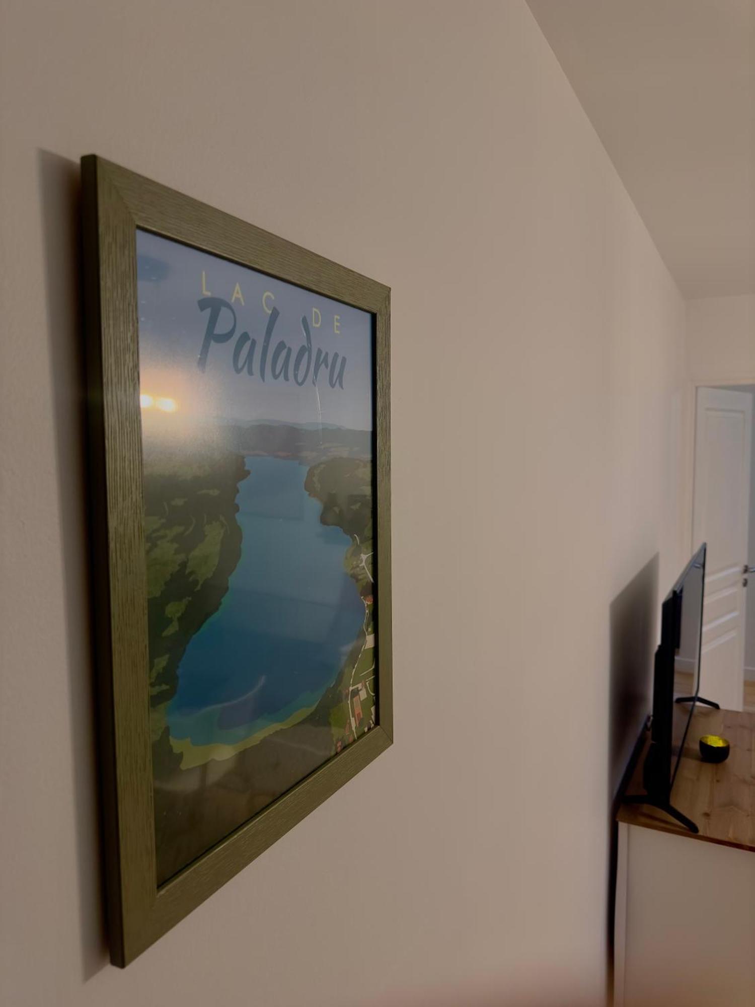 Appartement Chloe Du Lac Montferrat  Esterno foto