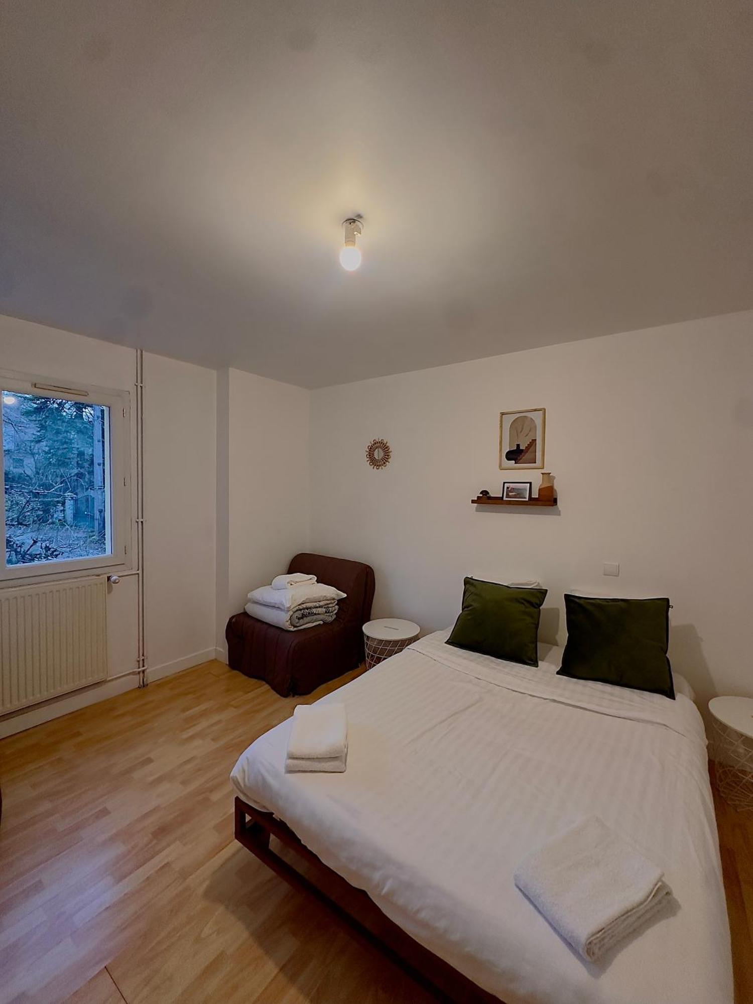Appartement Chloe Du Lac Montferrat  Esterno foto