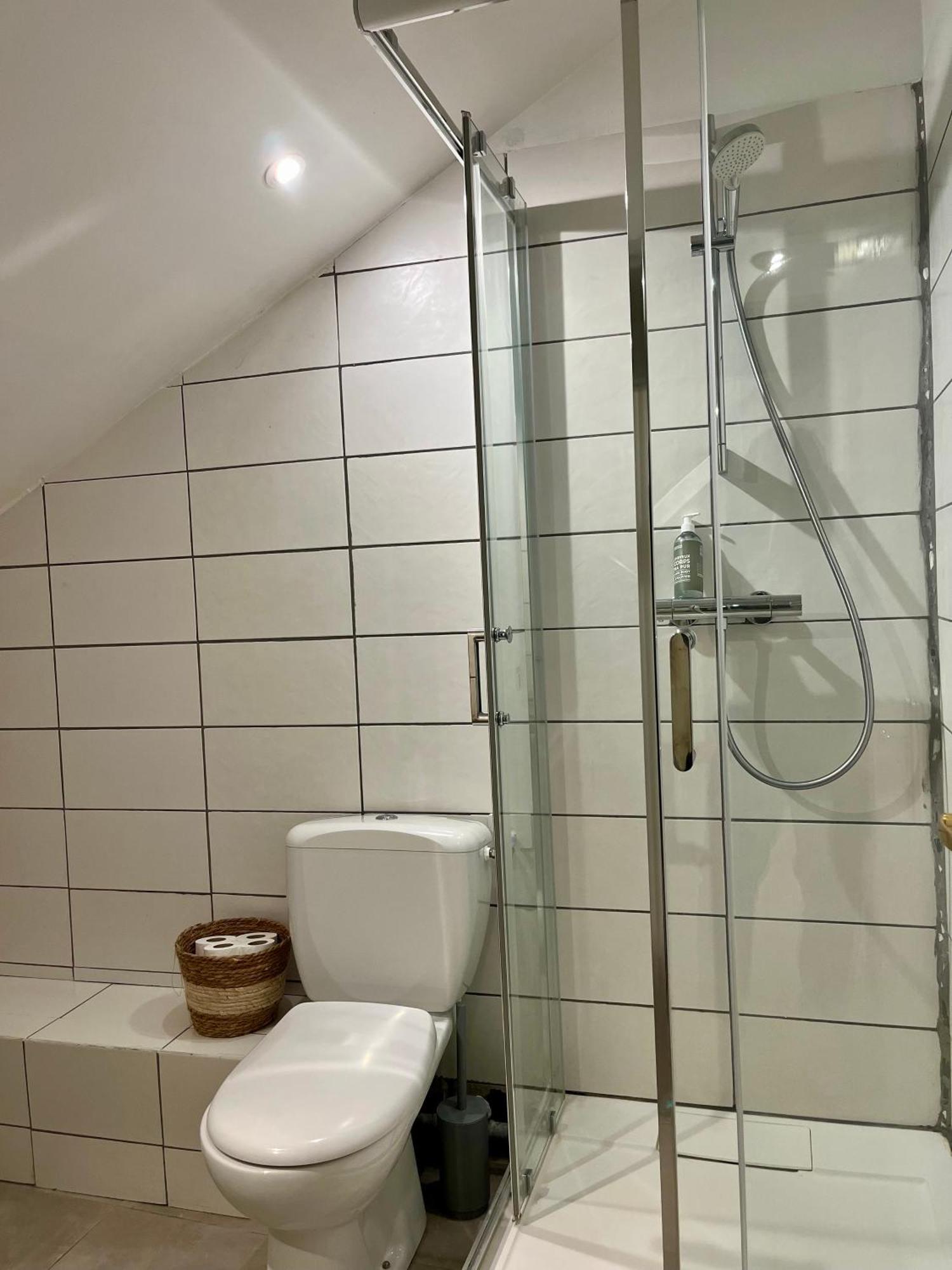 Appartement Chloe Du Lac Montferrat  Esterno foto