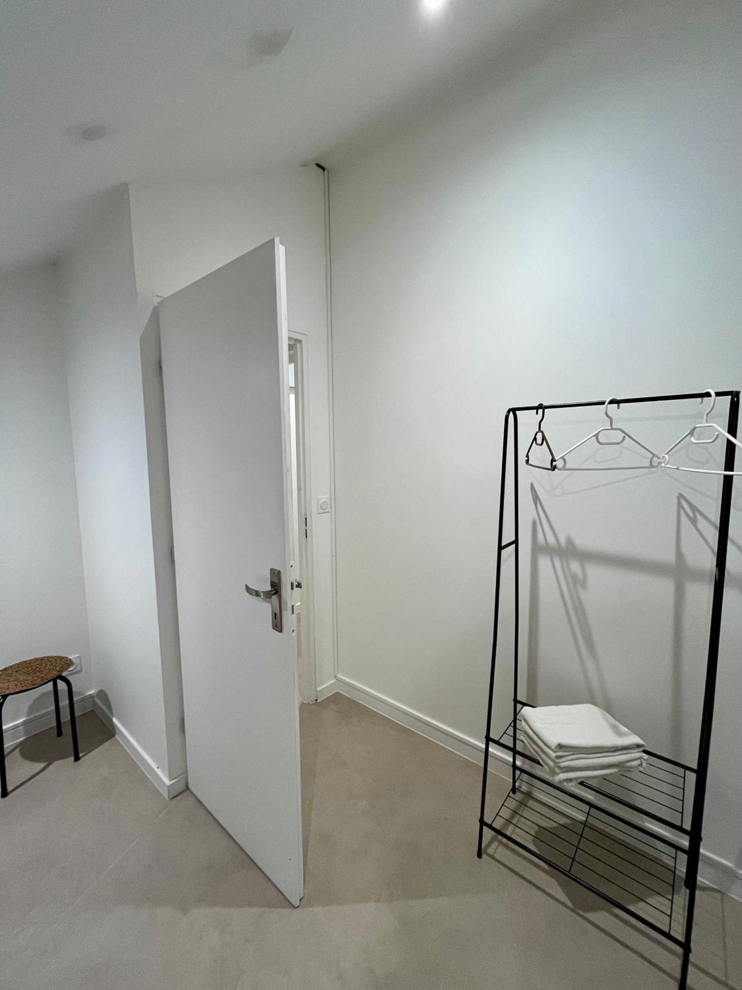 Appartement Chloe Du Lac Montferrat  Esterno foto