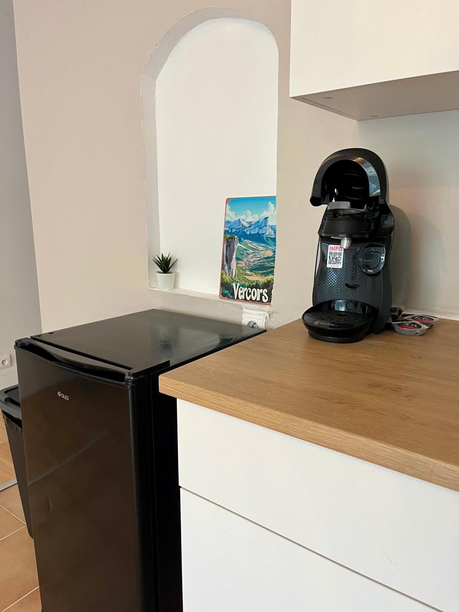 Appartement Chloe Du Lac Montferrat  Esterno foto